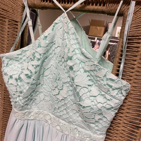 Cute Le Chateua Prom Dress - Picture 2 of 5